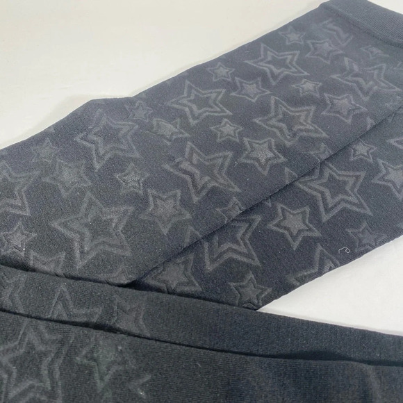 Black with Star Pattern Leggings - Picture 8 of 9